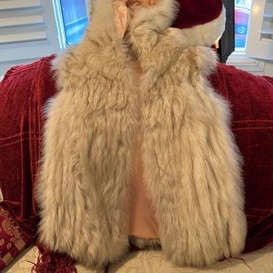 Women's Fox Fur Vest - Cream
